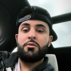 Meet your Posher, Sina